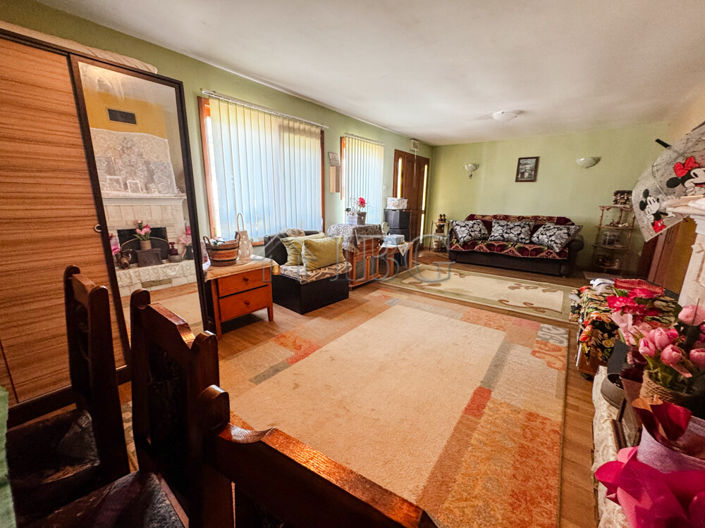 Image No.5-3 Bed House for sale