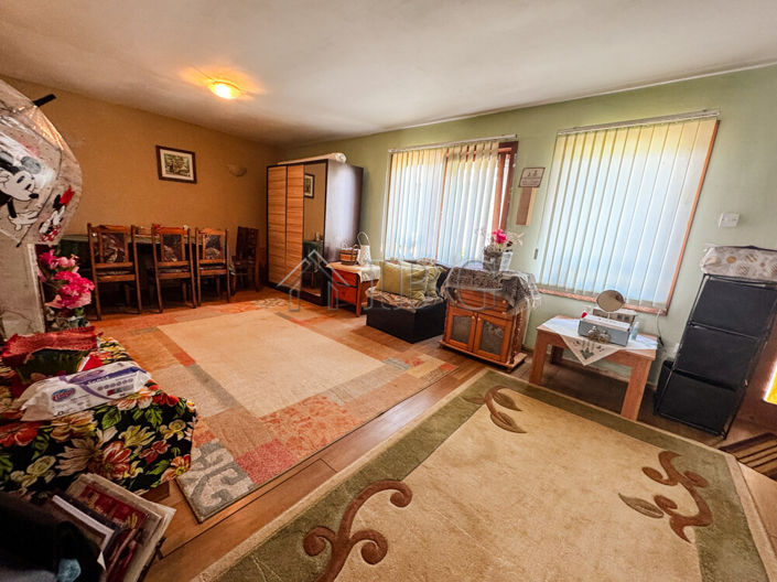 Image No.6-3 Bed House for sale