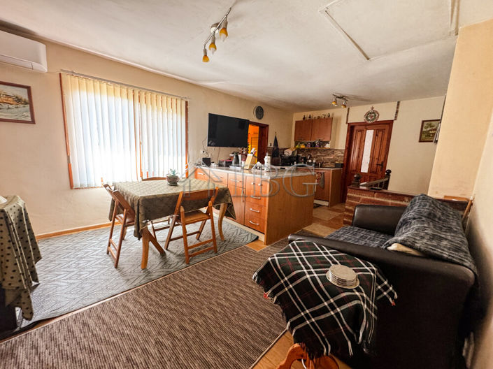 Image No.7-3 Bed House for sale