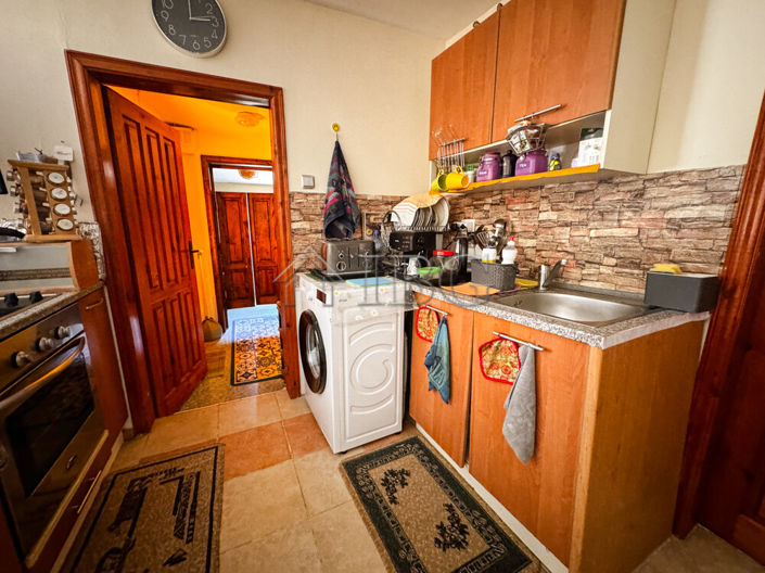 Image No.8-3 Bed House for sale