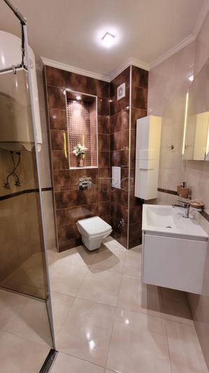 Image No.18-2 Bed Apartment for sale
