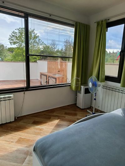 Image No.14-3 Bed House for sale