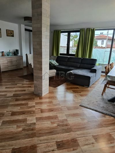 Image No.7-3 Bed House for sale