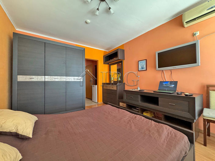 Image No.4-Apartment for sale