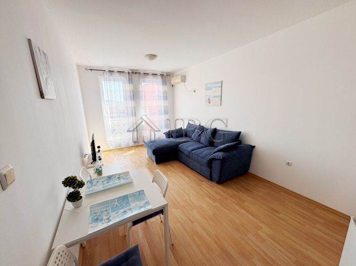 Image No.5-Apartment for sale