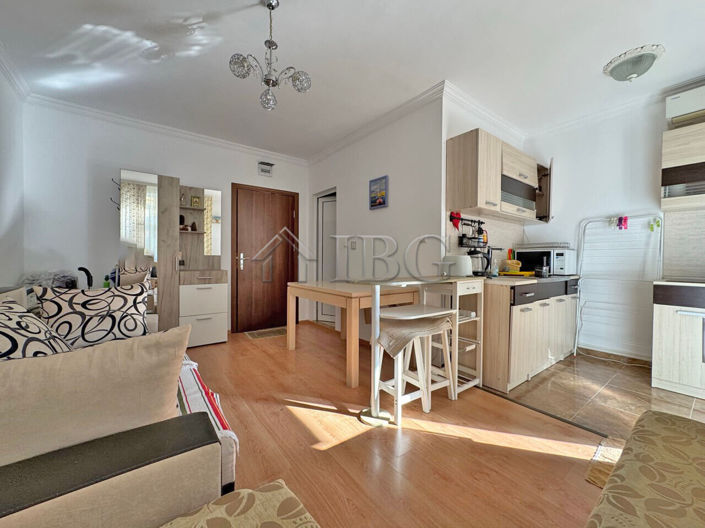 Image No.8-Apartment for sale