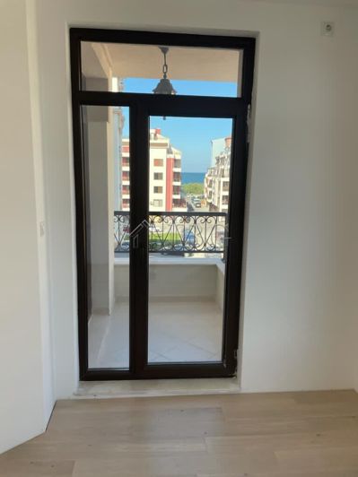Image No.9-Appartement de 4 chambres à vendre à Burgas