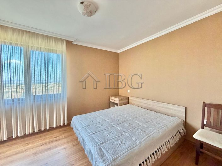 Image No.17-4 Bed House for sale
