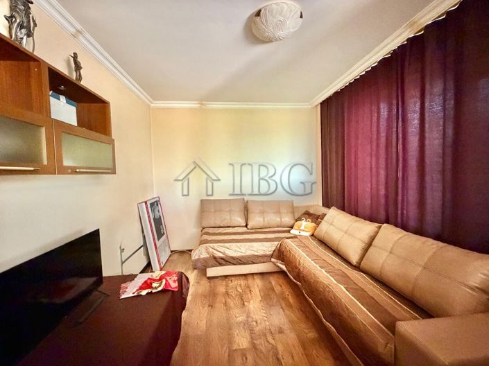 Image No.9-4 Bed House for sale