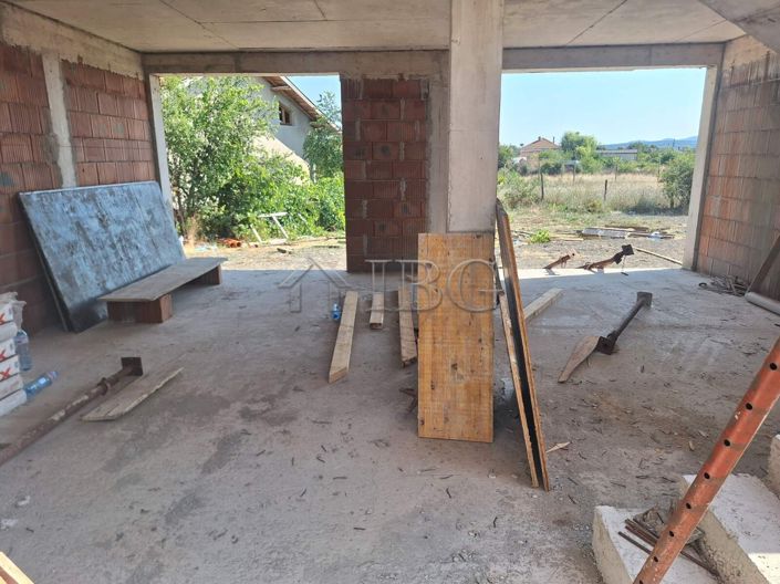 Image No.12-3 Bed House for sale