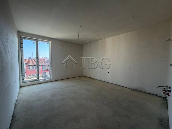 Image No.8-Apartment for sale