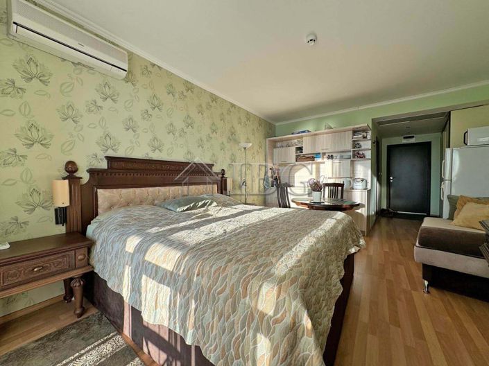 Image No.11-Apartment for sale