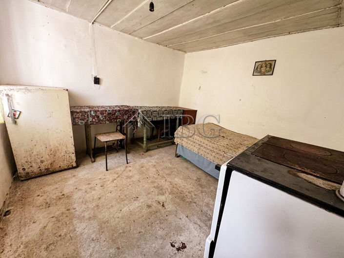 Image No.12-2 Bed House for sale