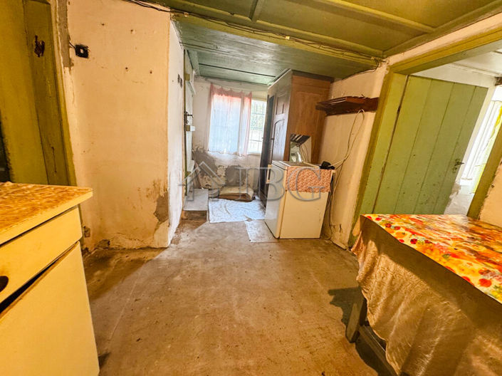 Image No.8-2 Bed House for sale