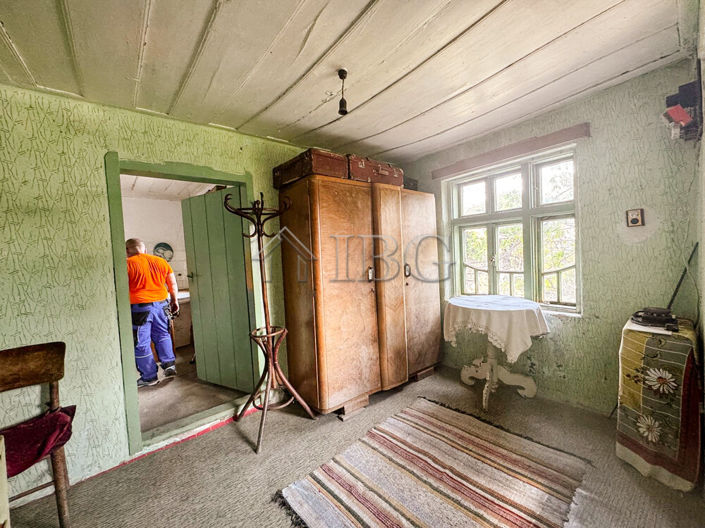 Image No.9-2 Bed House for sale