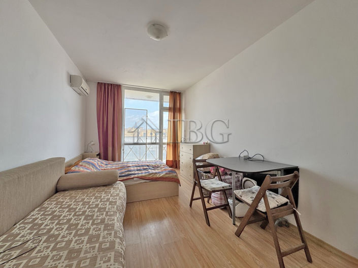 Image No.6-Apartment for sale