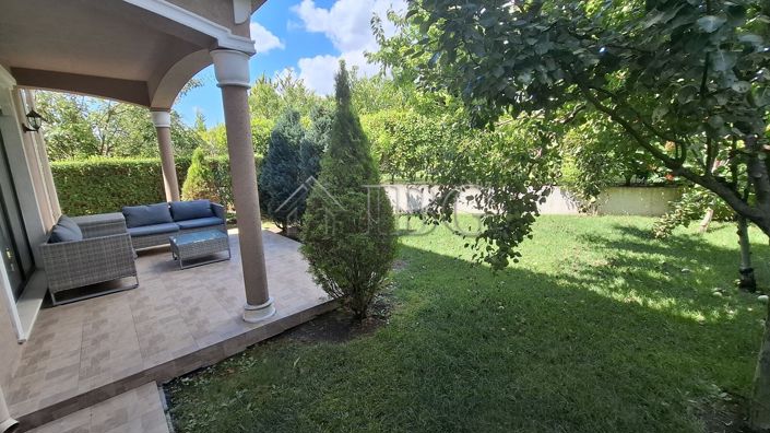 Image No.4-2 Bed House for sale