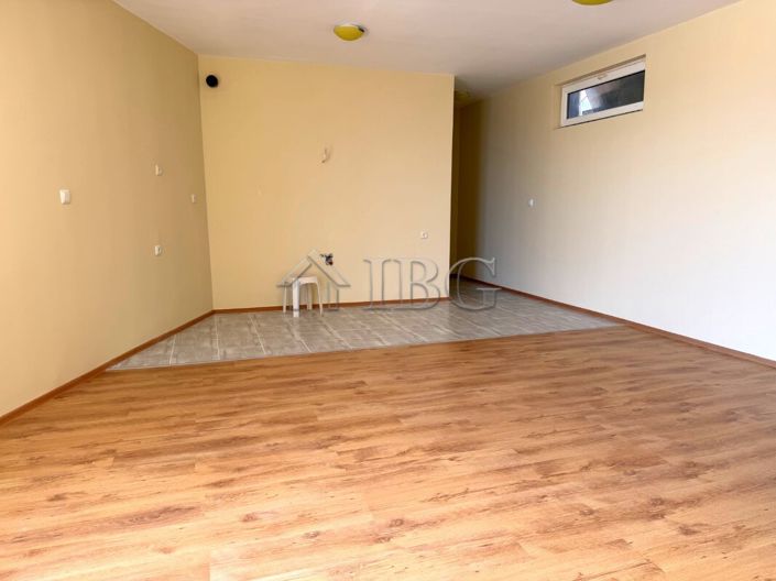 Image No.4-Apartment for sale