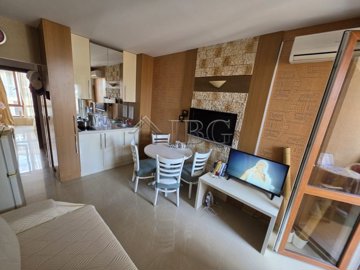 c12026071714122059