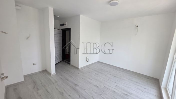 Image No.6-Apartment for sale