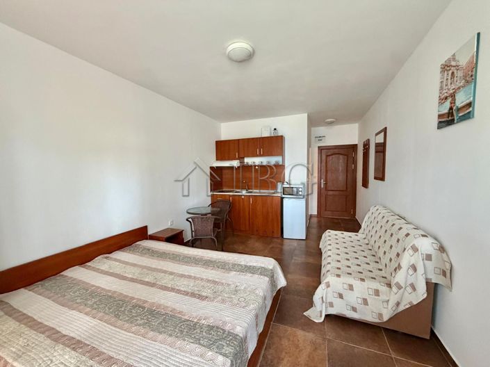 Image No.5-Apartment for sale