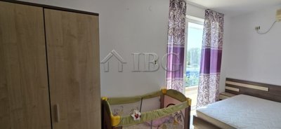 2-bedroom-aprtment-sunny-day-3-7