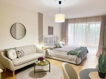 studio-royal-palm-svetoi-vlas-5