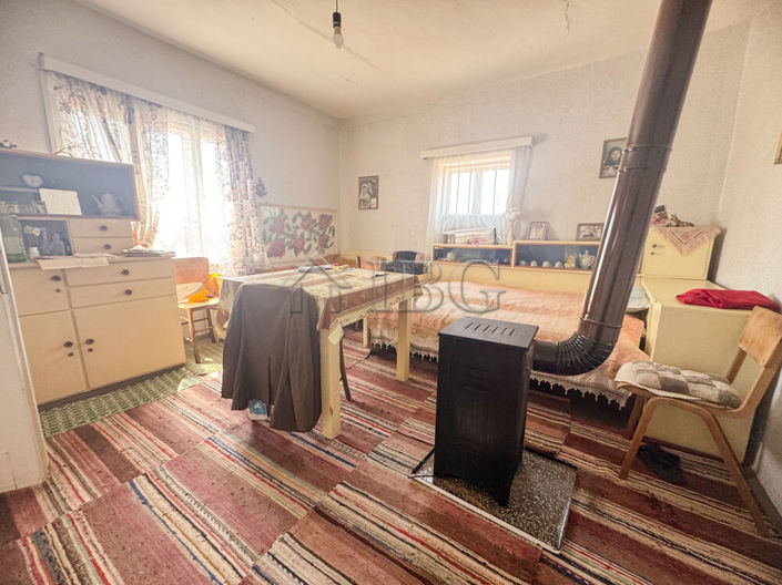Image No.5-2 Bed House for sale