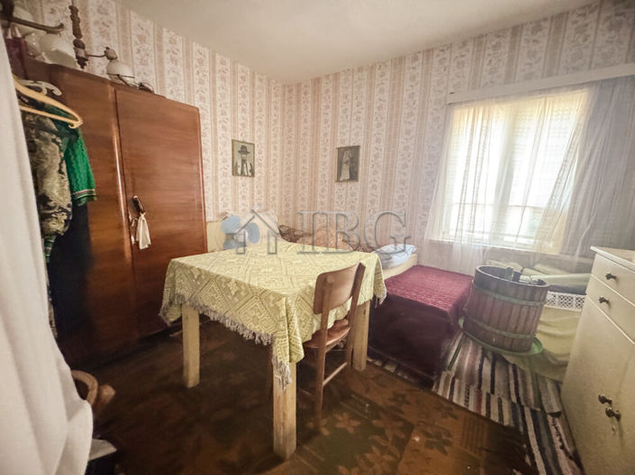 Image No.9-2 Bed House for sale