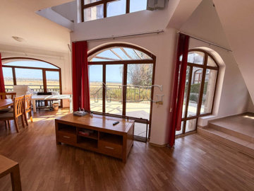 vineyards-house-for-sale-15