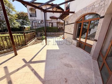 vineyards-house-for-sale-20