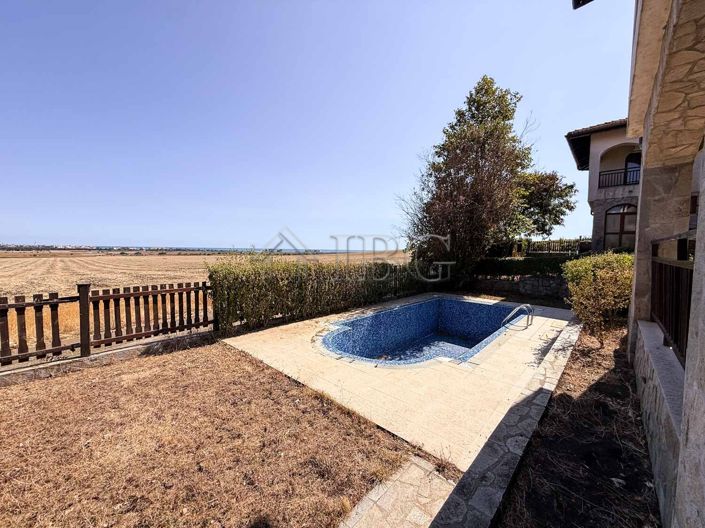 Image No.7-3 Bed House for sale