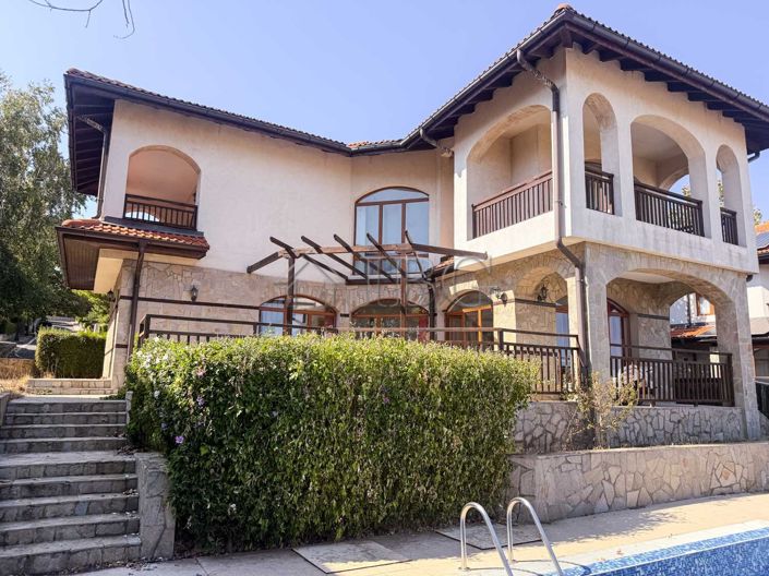 Image No.9-3 Bed House for sale