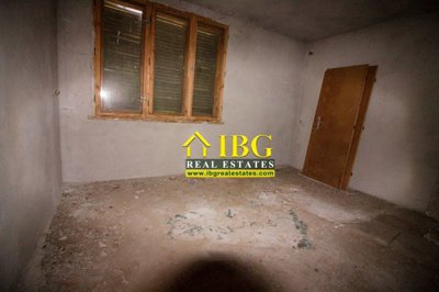 cheap-house-in-the-end-of-the-village-47