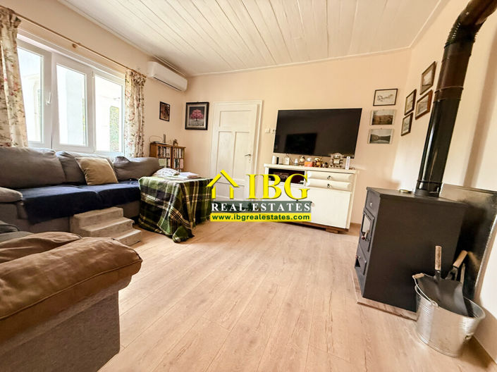 Image No.10-2 Bed House for sale