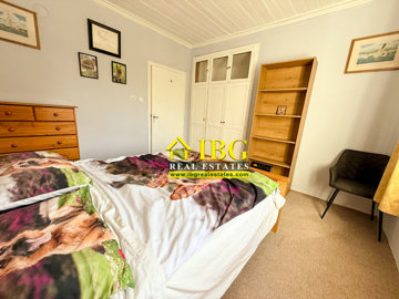 2-bedroom-renovated-house-with-huge-garden-no