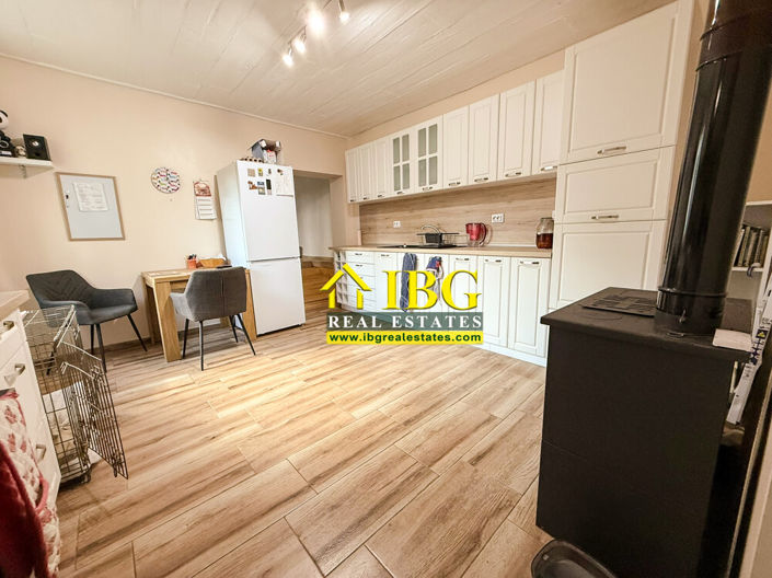 Image No.5-2 Bed House for sale