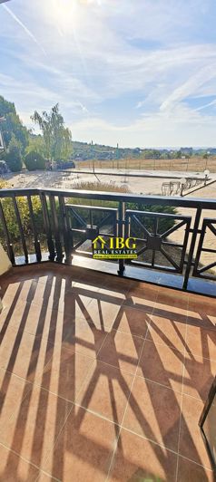 Image No.18-2 Bed House for sale