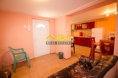2-bed-renovated-house-5-mon-to-the-sea-38