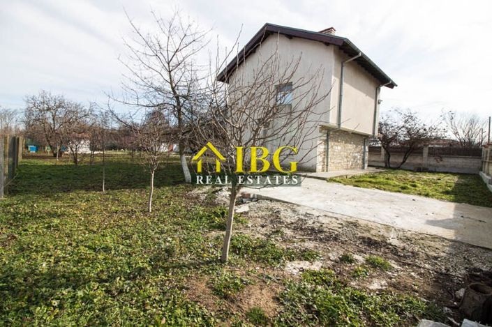 Image No.6-2 Bed House for sale