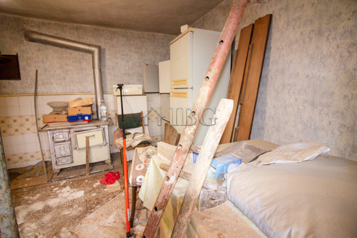 Image No.11-2 Bed House for sale