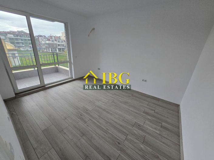 Image No.5-Appartement de 2 chambres à vendre