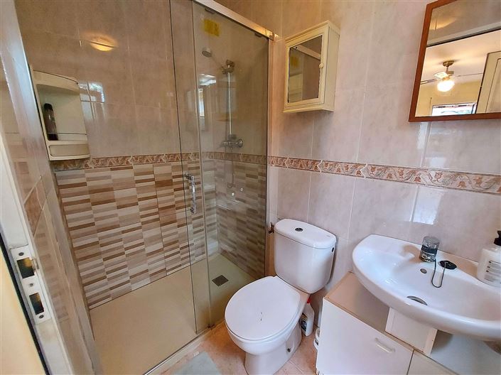 Image No.10-4 Bed Property for sale