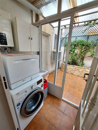 Image No.11-4 Bed Property for sale