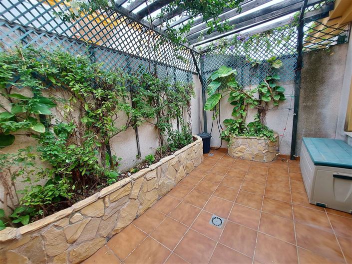 Image No.14-4 Bed Property for sale