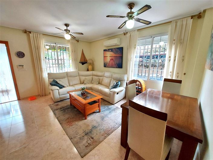 Image No.2-4 Bed Property for sale