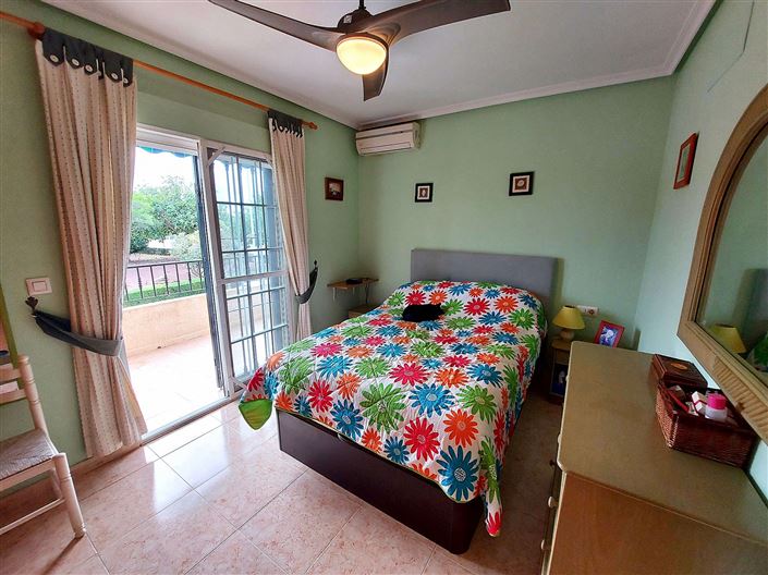 Image No.7-4 Bed Property for sale