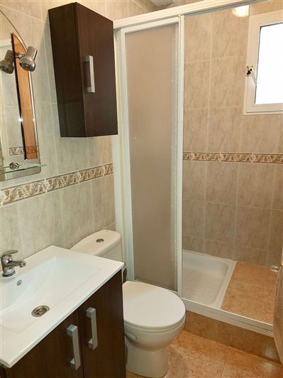 Image No.9-4 Bed Property for sale