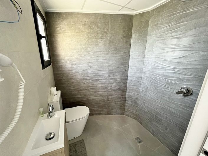 Image No.14-4 Bed Property for sale