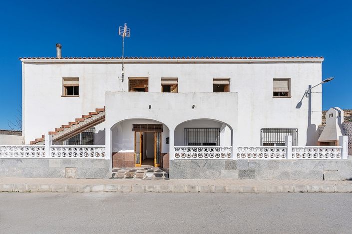 Image No.1-Villa de 12 chambres à vendre à Alicante
